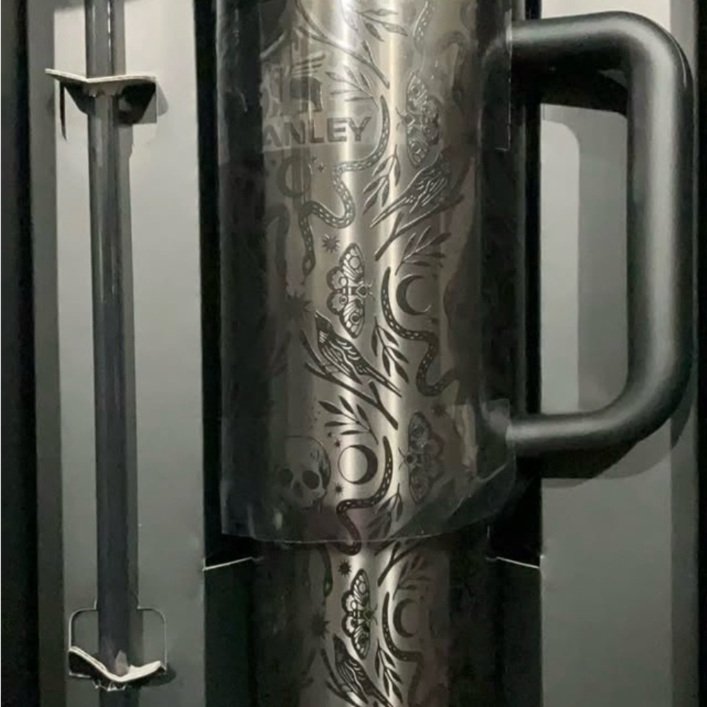 Stanley Tumbler Deadly Damask
